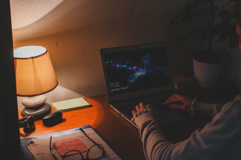 The Off-Hours Edge: Why Your Highest-Intent Users Are Clicking While You Sleep